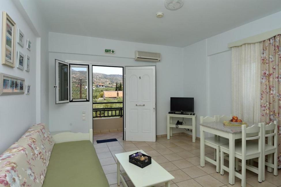 Bonos Apartments Ступа Екстериор снимка